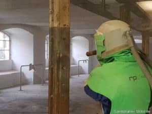 Sandstrahlen Stahlträger Tiefgarage (41)